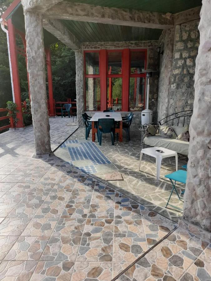 Barlogul Ursilor Lepsa Hotel Exterior photo